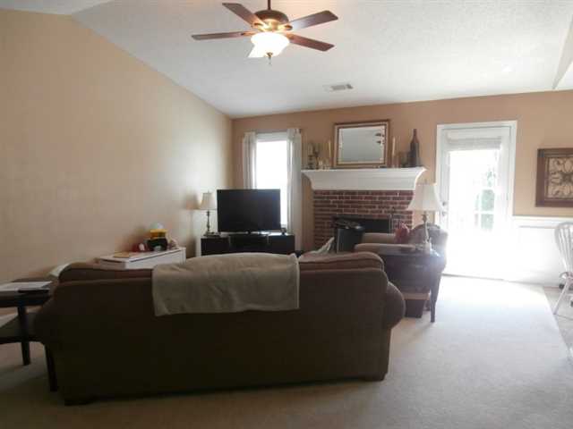 826 Custom Ln, Winder, GA 30680 photo 3