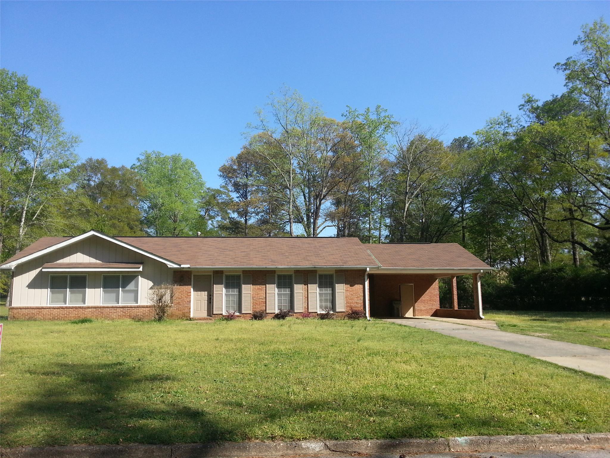 353 Hickory Ter, Lagrange, GA 30241 photo 1