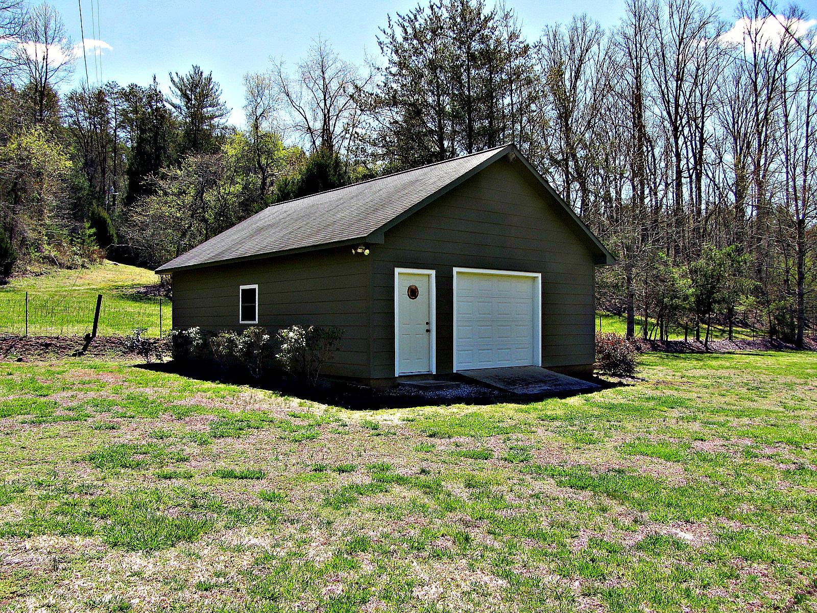 150 Watts Mill Rd, Clarkesville, GA 30523 photo 23