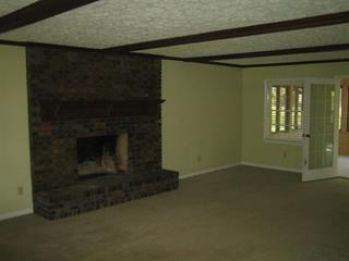 103 Surrey Pl, Perry, GA 31069 photo 4