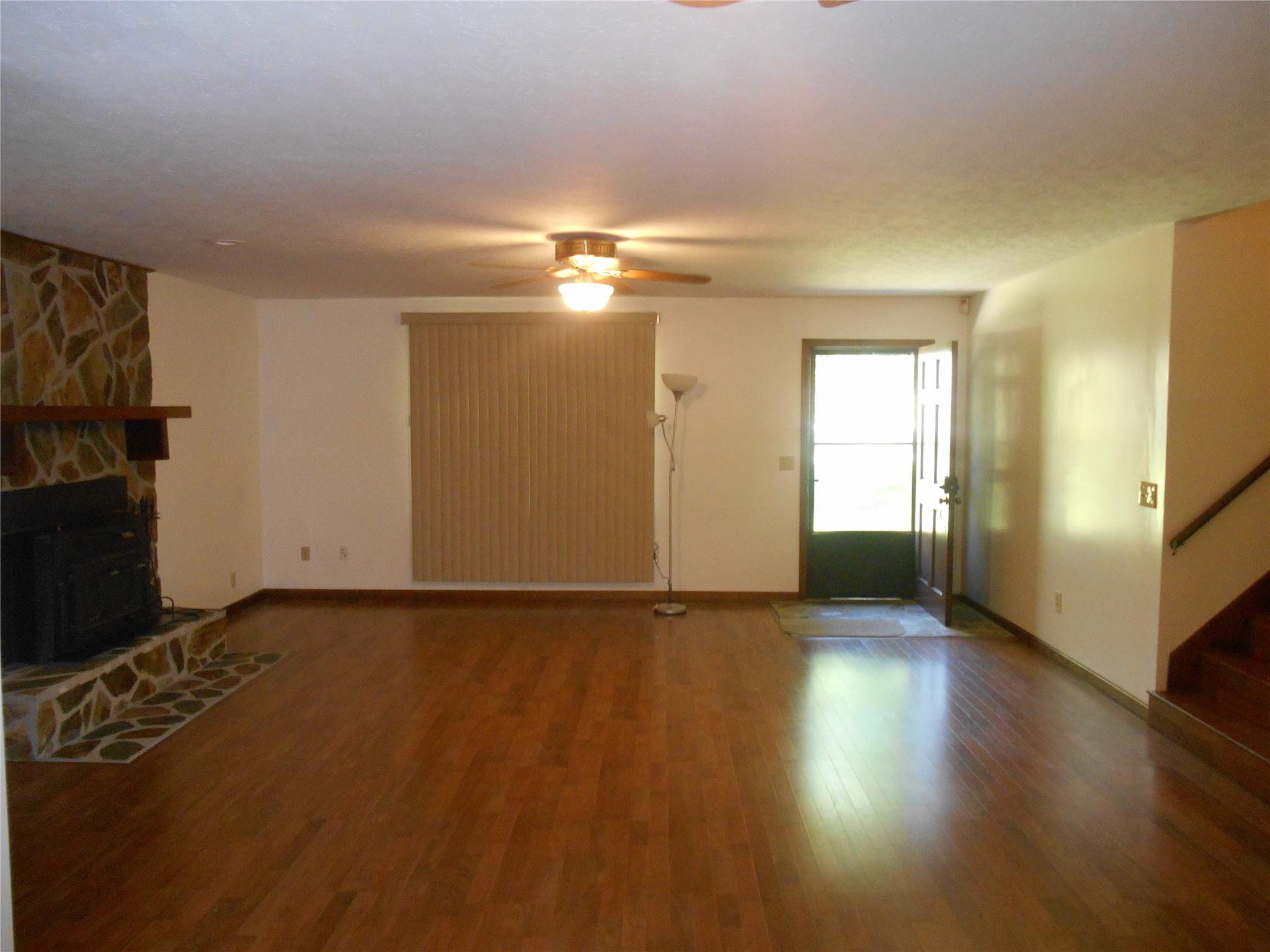139 N Lake Dr, Lagrange, GA 30240 photo 4