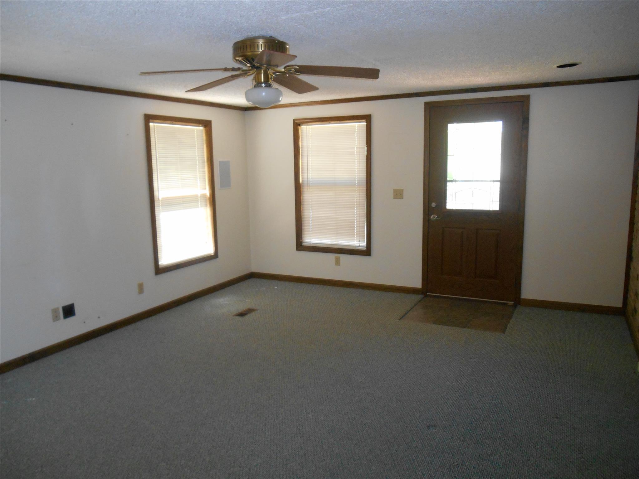 139 N Lake Dr, Lagrange, GA 30240 photo 18
