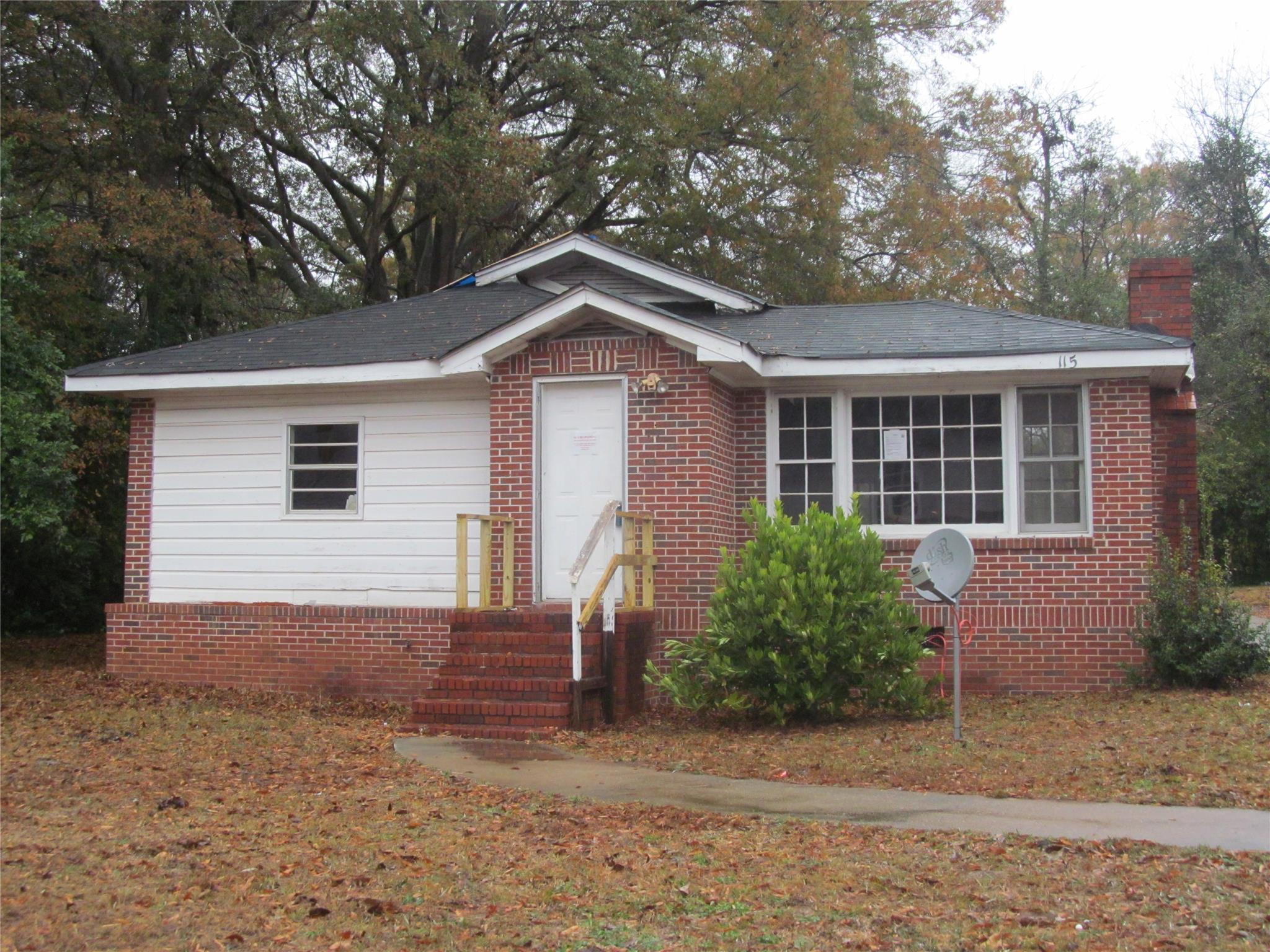 115 Degroat St, Lagrange, GA 30241 photo 1