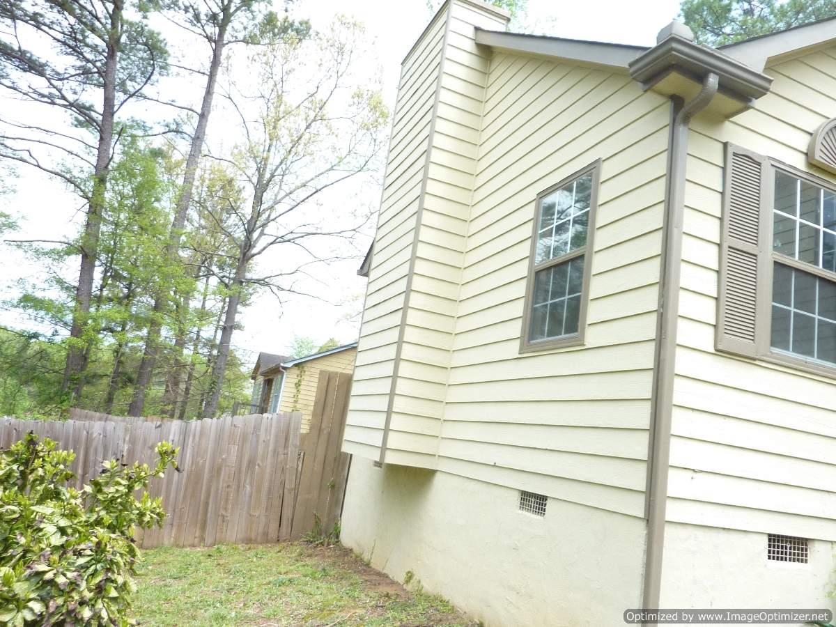 2770 Maple Grove Dr, Rex, GA 30273 photo 2