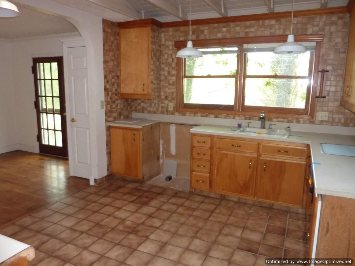 6628 Fleming Rd, Morrow, GA 30260 photo 5