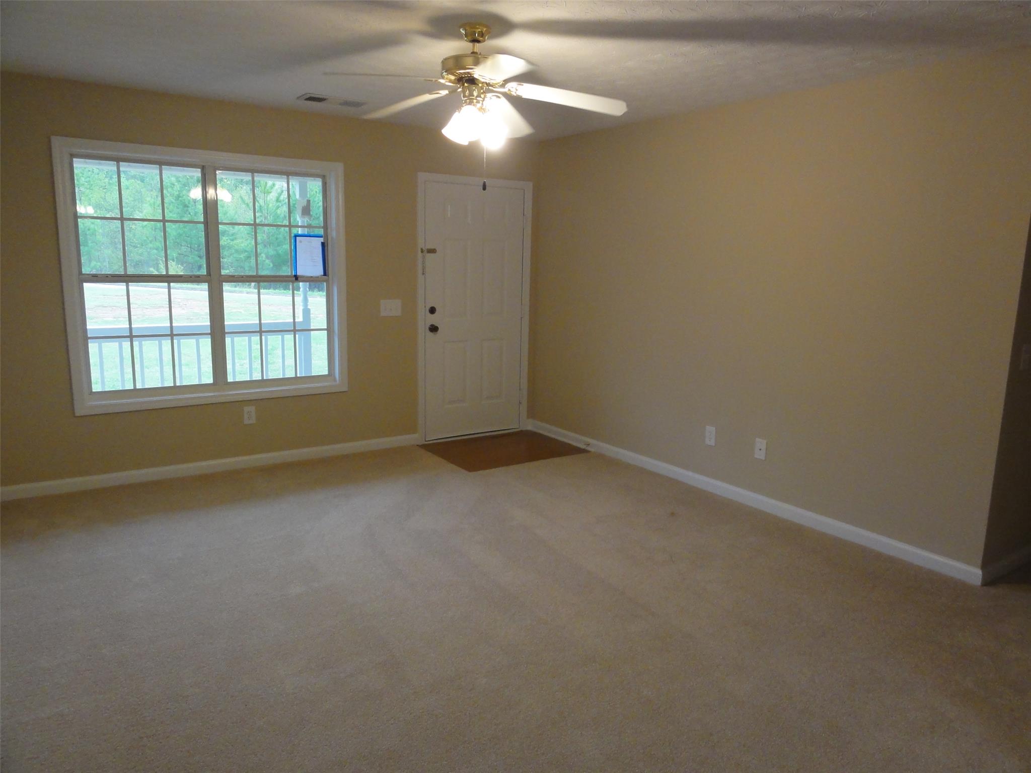 80 Quarry Ct, Covington, GA 30014 photo 2