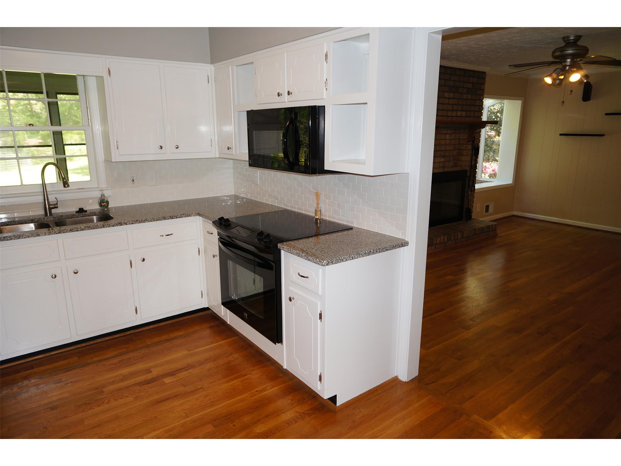1237 Briarbrook Ct, Stone Mountain, GA 30083 photo 14