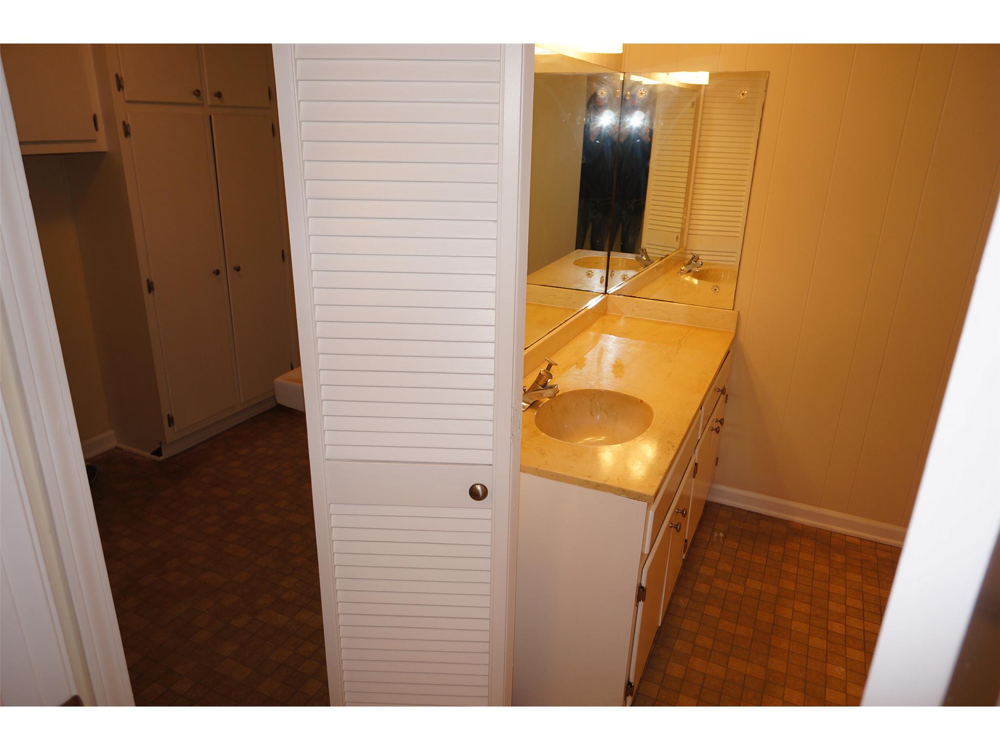 1237 Briarbrook Ct, Stone Mountain, GA 30083 photo 17