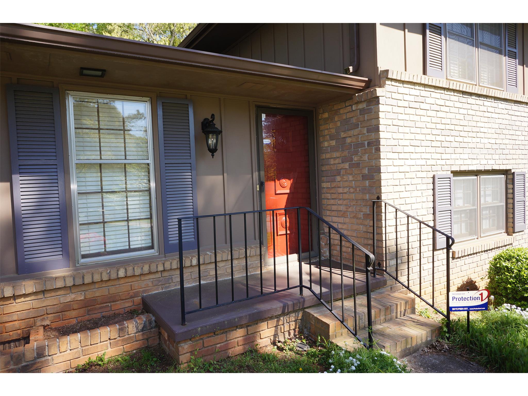 1237 Briarbrook Ct, Stone Mountain, GA 30083 photo 2