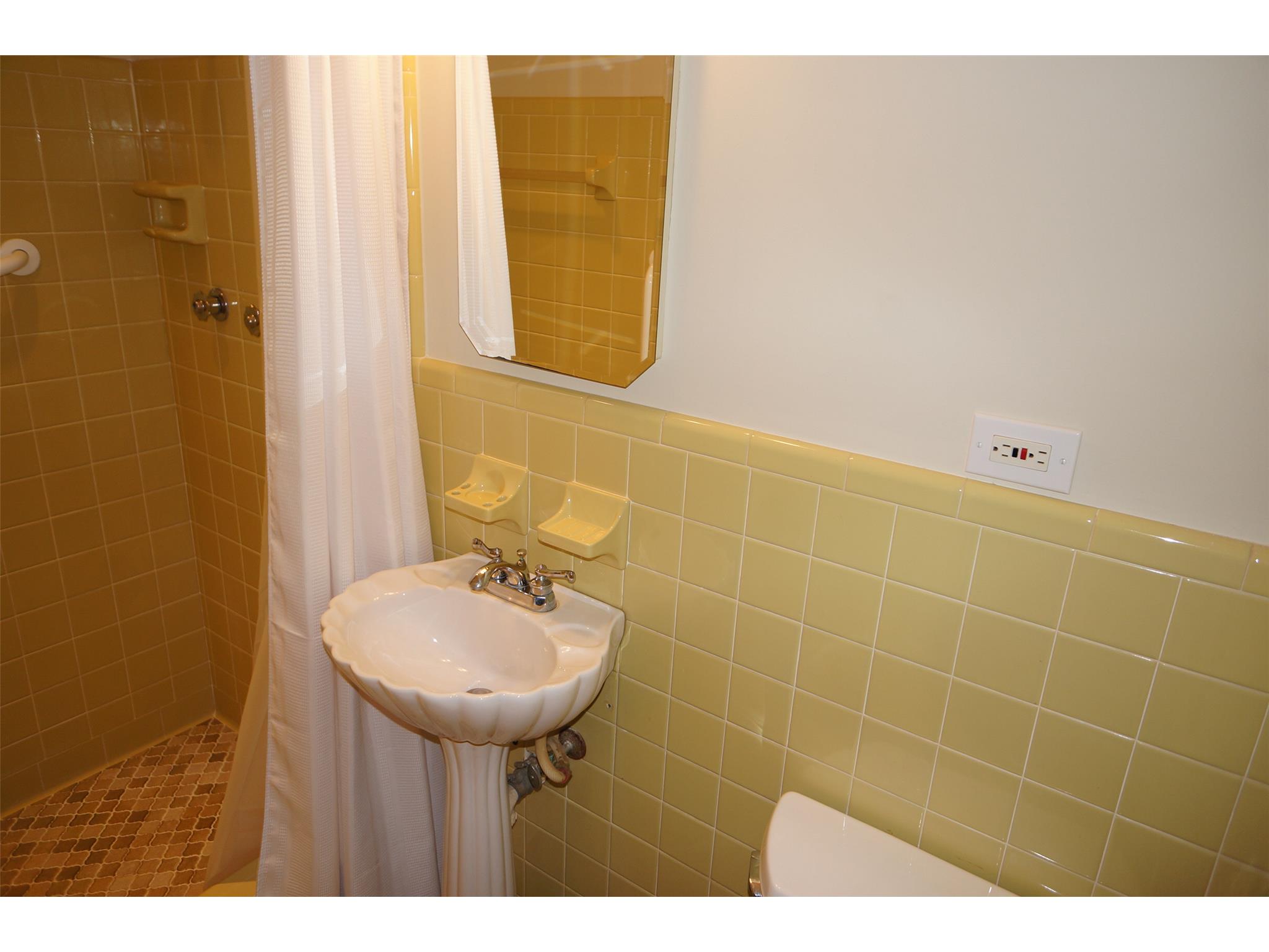 1237 Briarbrook Ct, Stone Mountain, GA 30083 photo 21