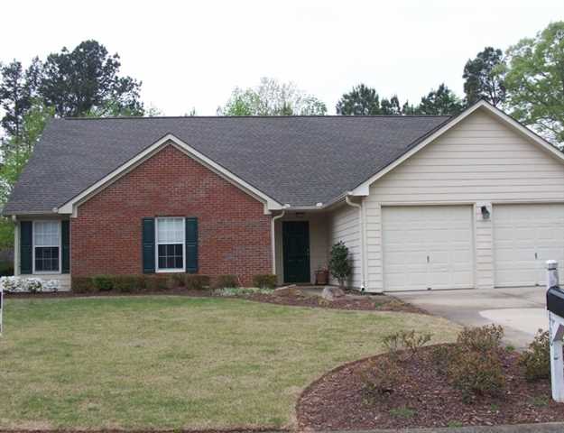 3960 Riversong Dr, Suwanee, GA 30024 photo 1