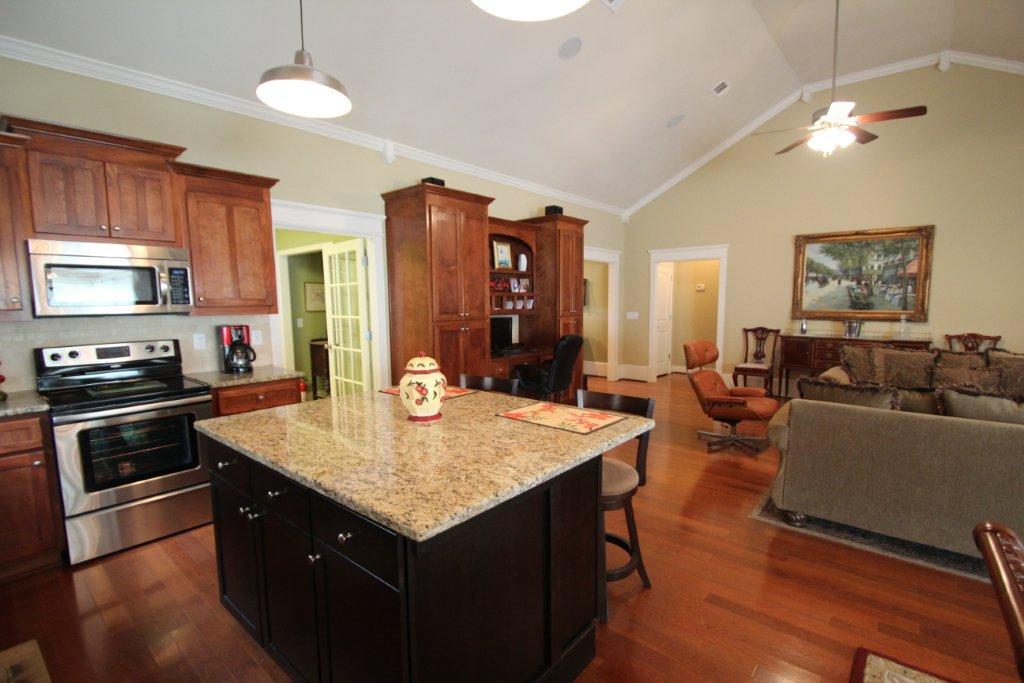 634 Cottage Loop, Pendergrass, GA 30567 photo 6
