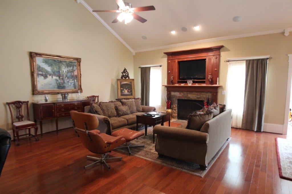 634 Cottage Loop, Pendergrass, GA 30567 photo 2
