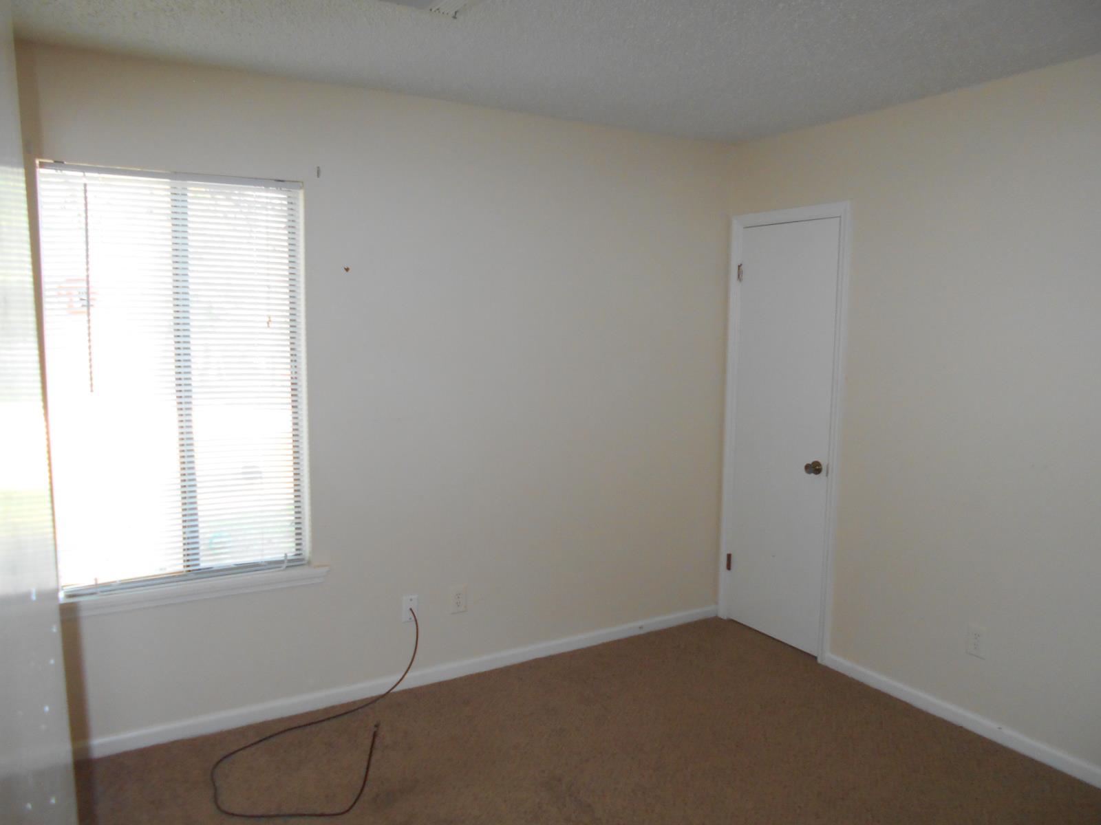 3051 Brook Hollow Dr, Rex, GA 30273 photo 5
