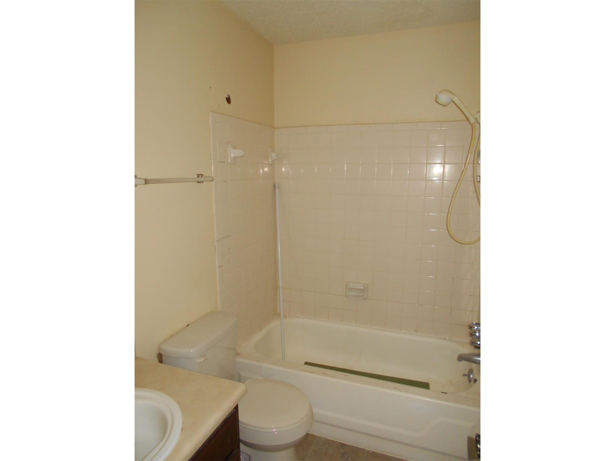 3051 Brook Hollow Dr, Rex, GA 30273 photo 9