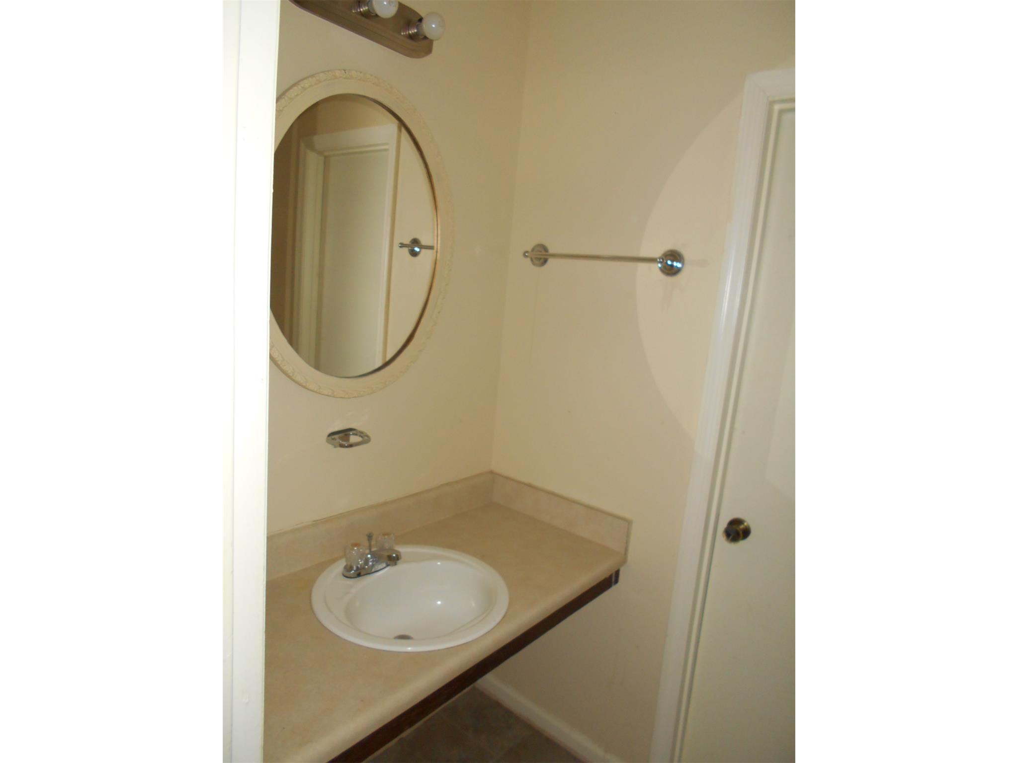3051 Brook Hollow Dr, Rex, GA 30273 photo 10