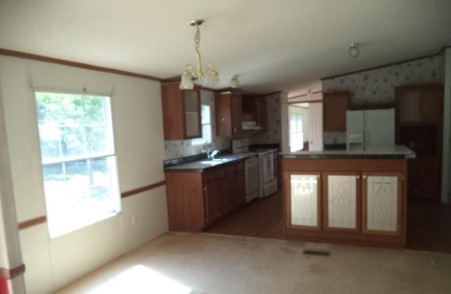 76 Strickland Loop, Forsyth, GA 31029 photo 4