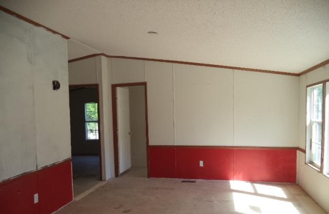 76 Strickland Loop, Forsyth, GA 31029 photo 5