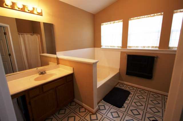 4004 Sidney Lanier Blvd, Duluth, GA 30096 photo 13