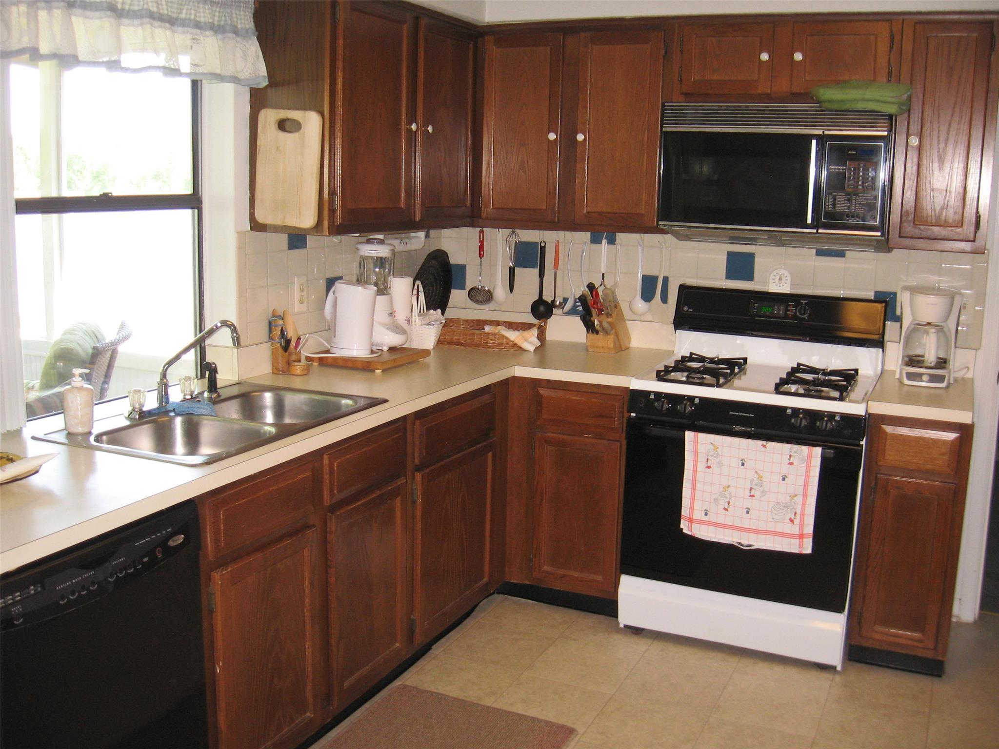 2905 Landington Way, Duluth, GA 30096 photo 9