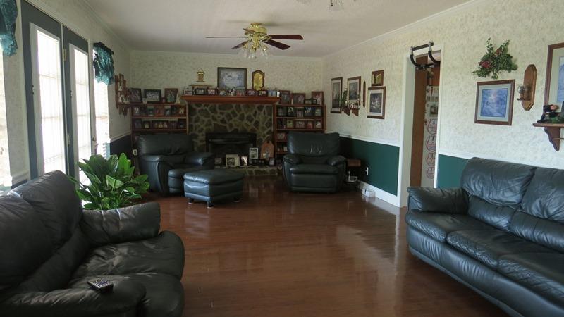 352 New Hope Rd, Toccoa, GA 30577 photo 4