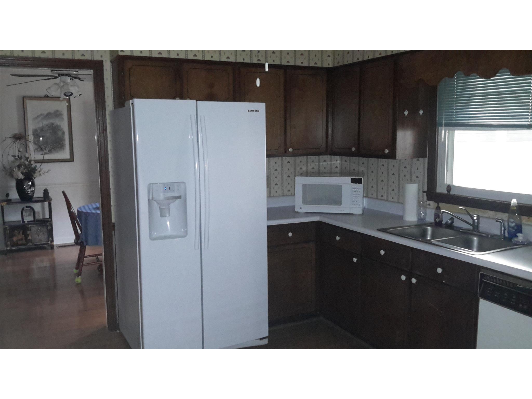 403 Holly Dr, Dublin, GA 31021 photo 6