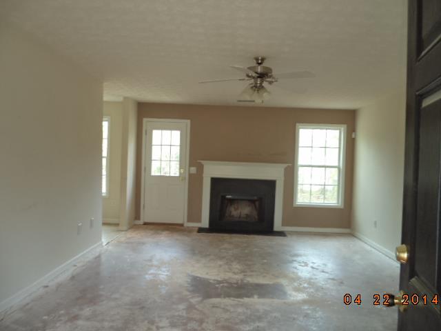 165 Sampson Ct, Covington, GA 30016 photo 3