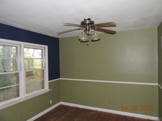157 Willow Ave, Warner Robins, GA 31093 photo 4