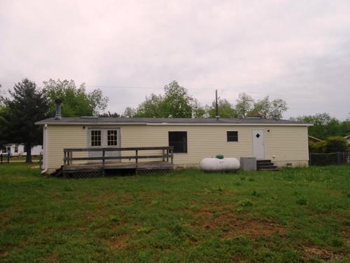 123 Roger Dr, Byron, GA 31008 photo 3