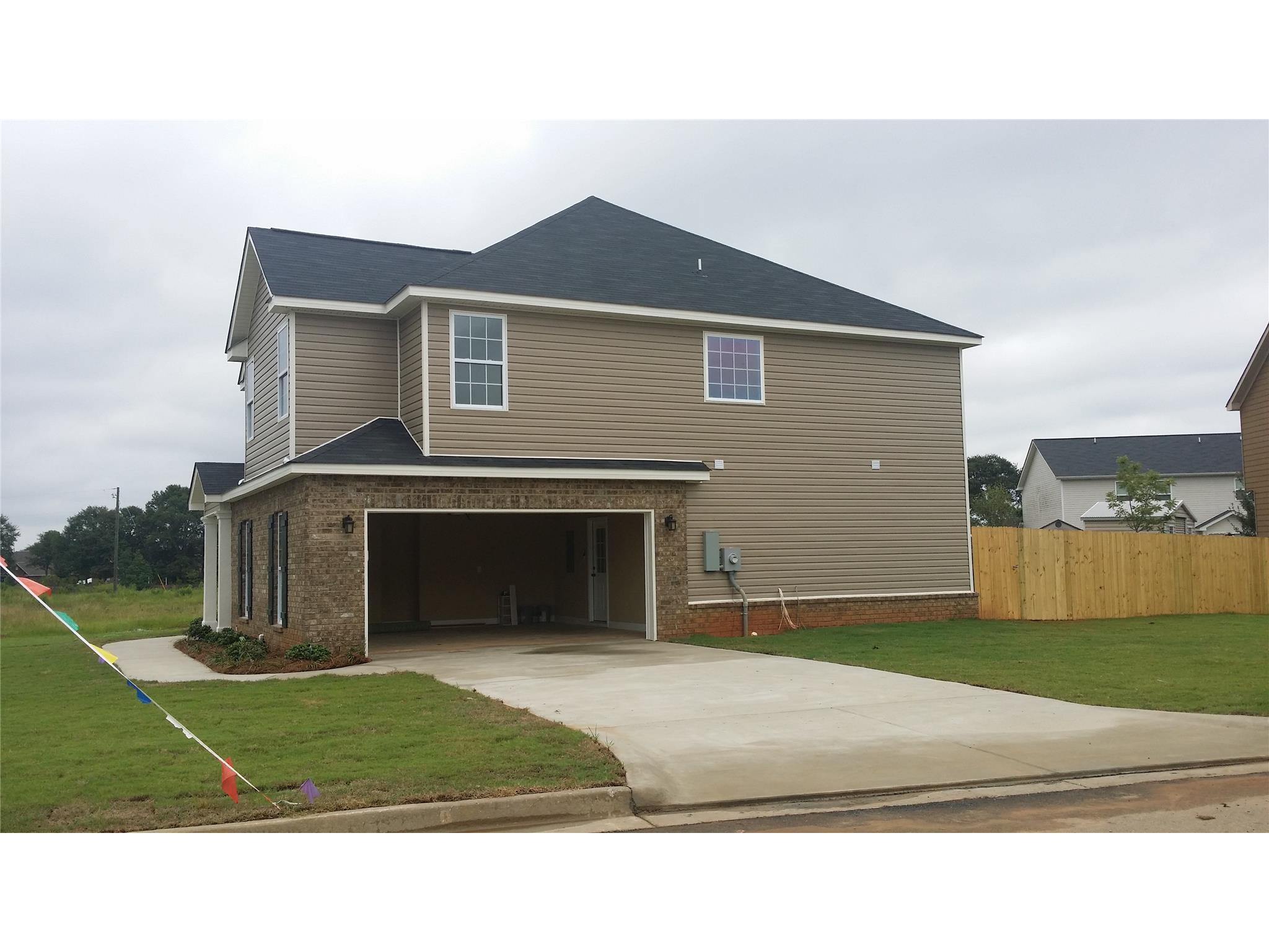 100 Dane Ter, Warner Robins, GA 31088 photo 2