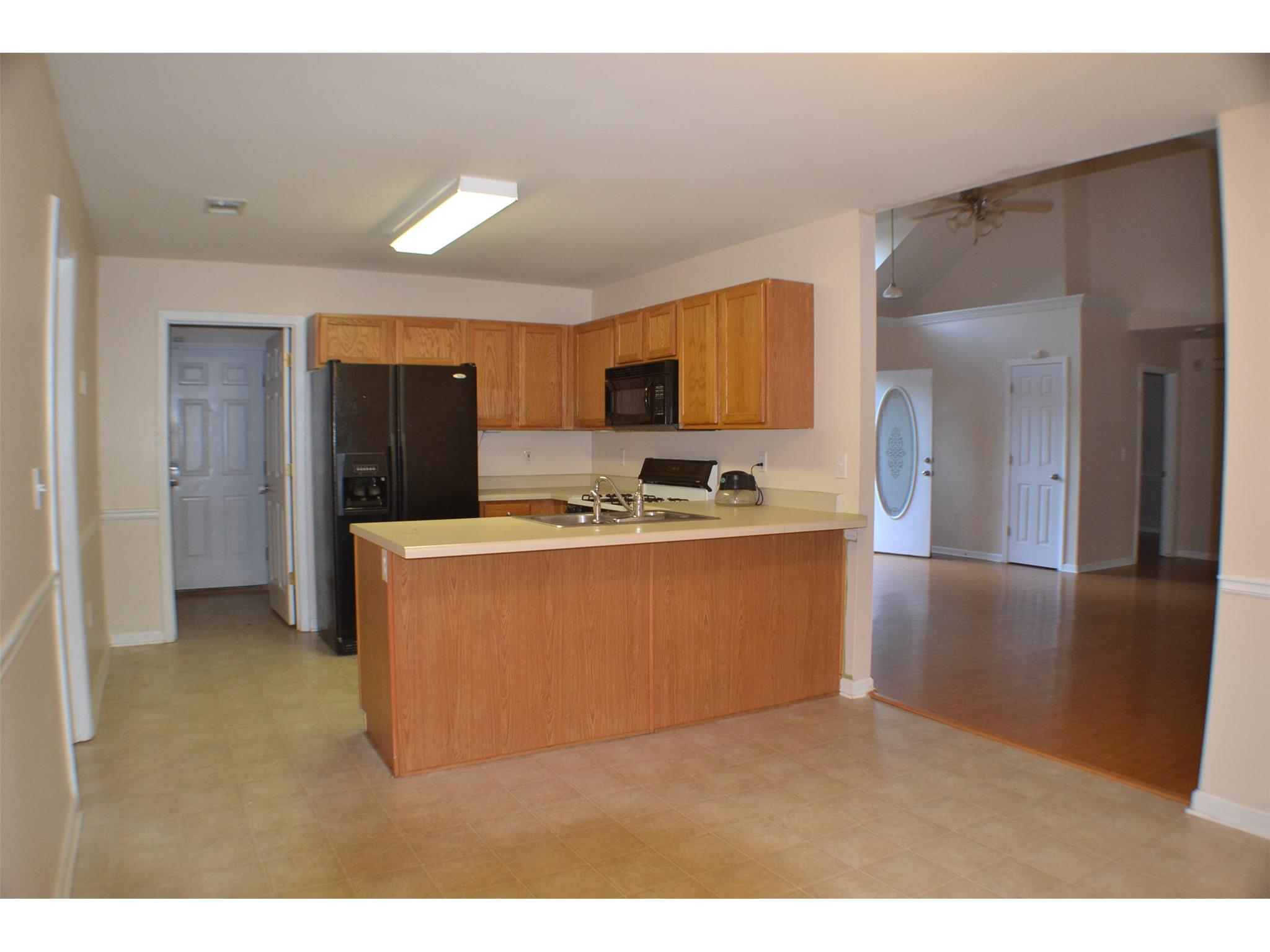 585 Freeman Dr, Covington, GA 30016 photo 5