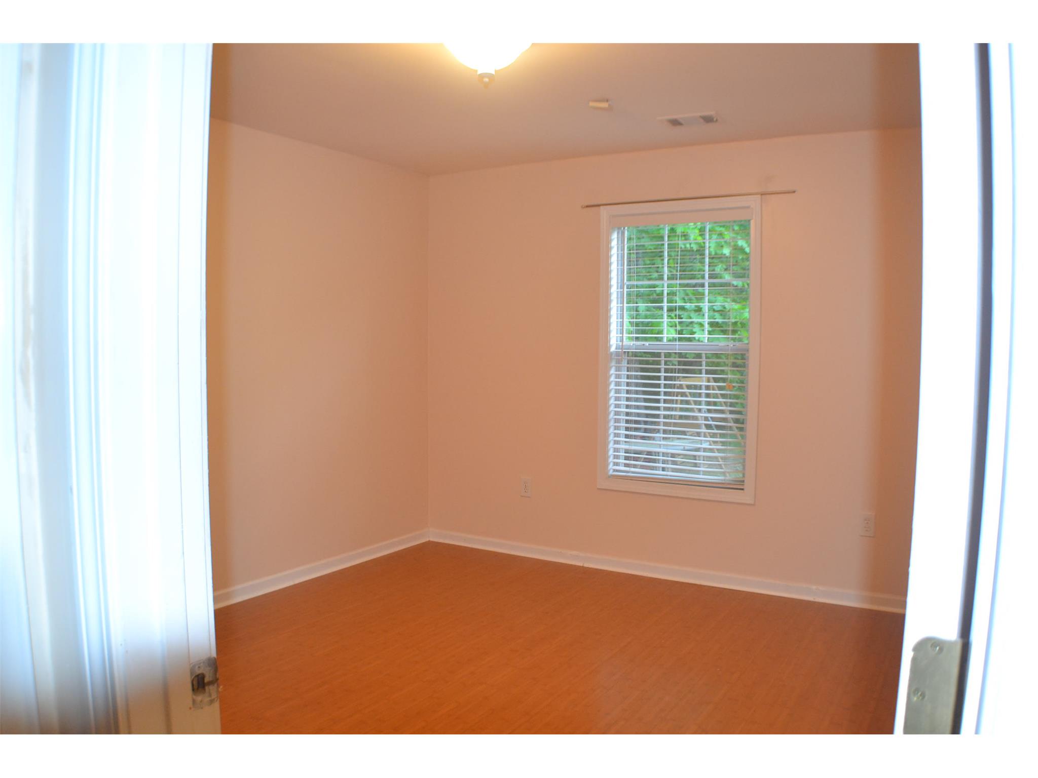 585 Freeman Dr, Covington, GA 30016 photo 12