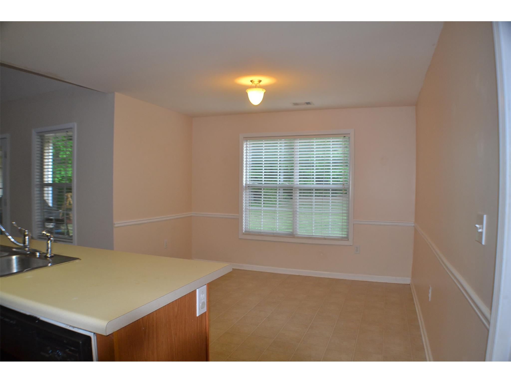 585 Freeman Dr, Covington, GA 30016 photo 6