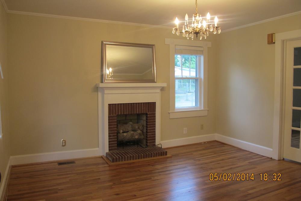 377 Elizabeth St, Commerce, GA 30529 photo 3
