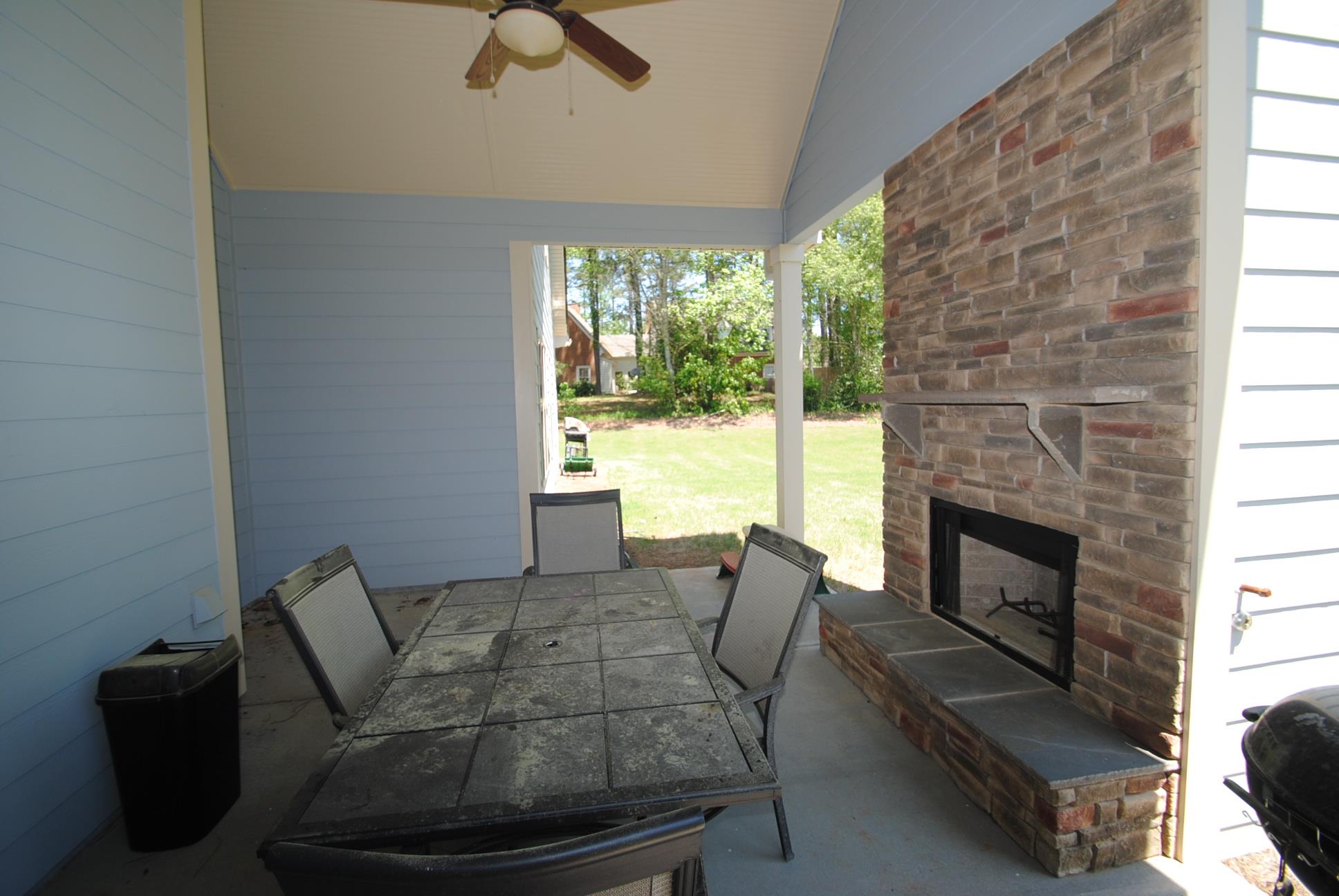 581 Mcdade St, Tyrone, GA 30290 photo 6