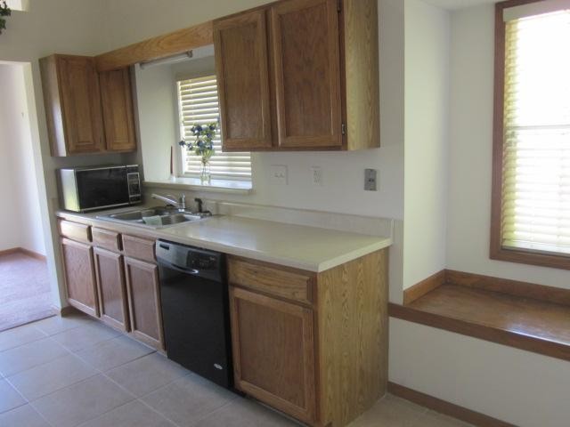 5851 Meadowview Rd, Rex, GA 30273 photo 10