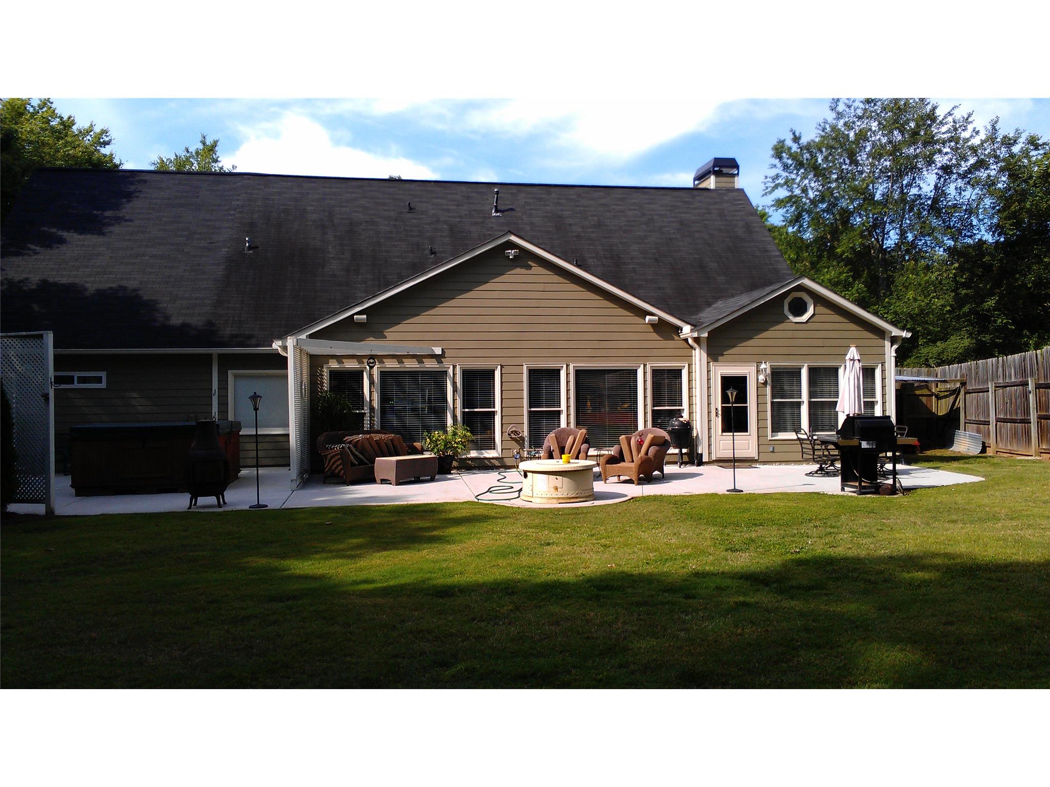 4515 Settles Point Rd, Suwanee, GA 30024 photo 3