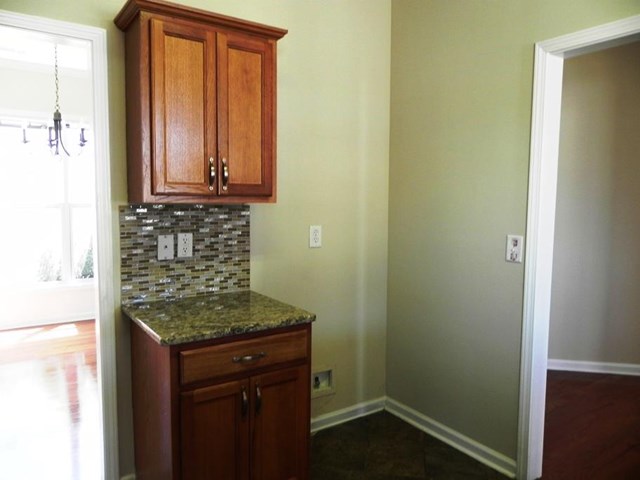 1913 Executive Dr, Duluth, GA 30096 photo 4