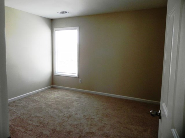 1913 Executive Dr, Duluth, GA 30096 photo 19
