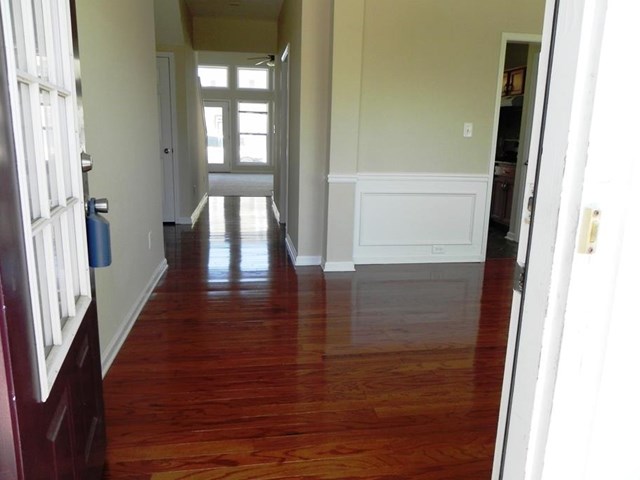 1913 Executive Dr, Duluth, GA 30096 photo 9