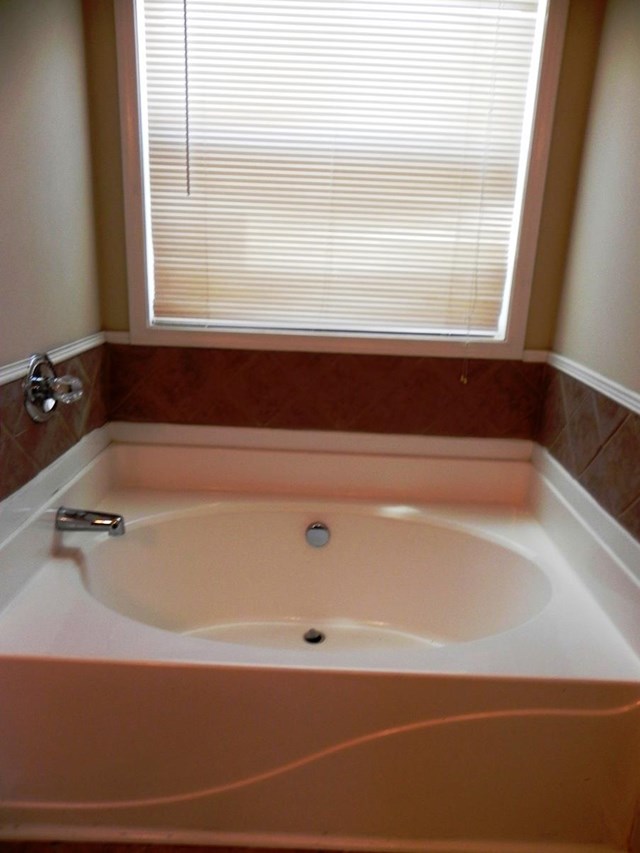 1913 Executive Dr, Duluth, GA 30096 photo 12