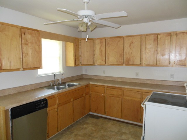 69 Goodwin St, Kingston, GA 30145 photo 4