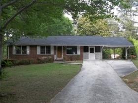 5902 Connie Cir, Rex, GA 30273 photo 1