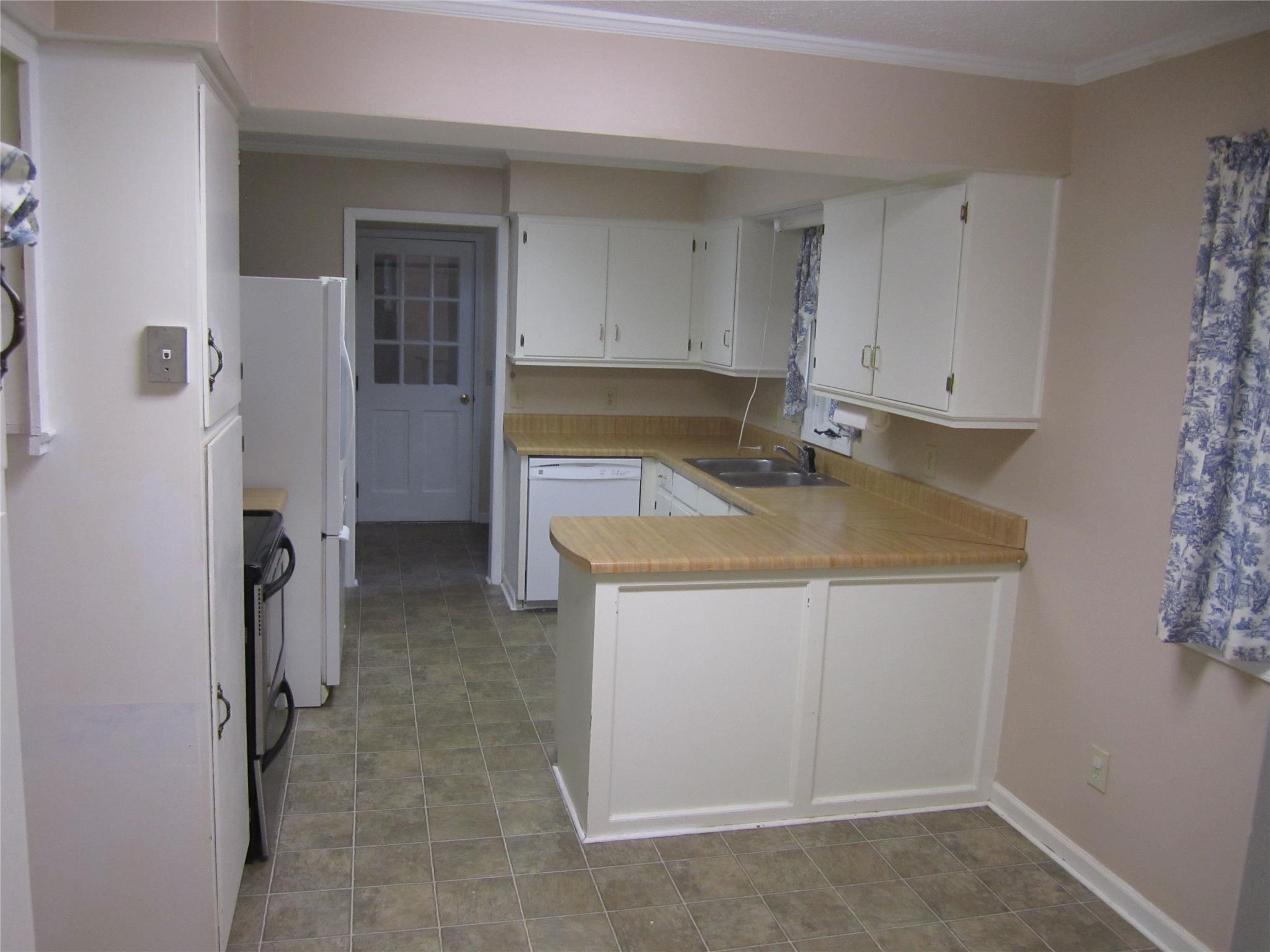 404 Somerset Pl, Lagrange, GA 30241 photo 12