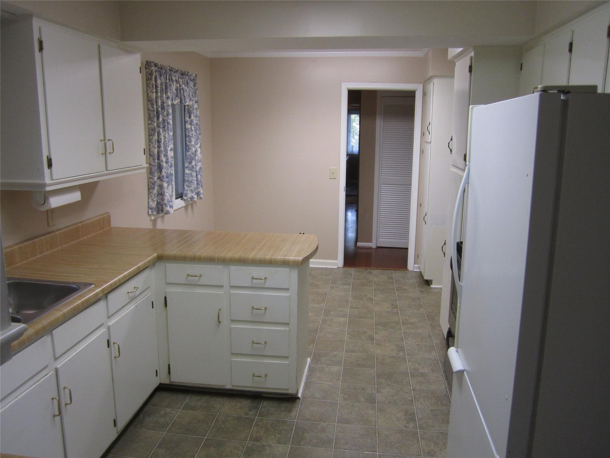 404 Somerset Pl, Lagrange, GA 30241 photo 13