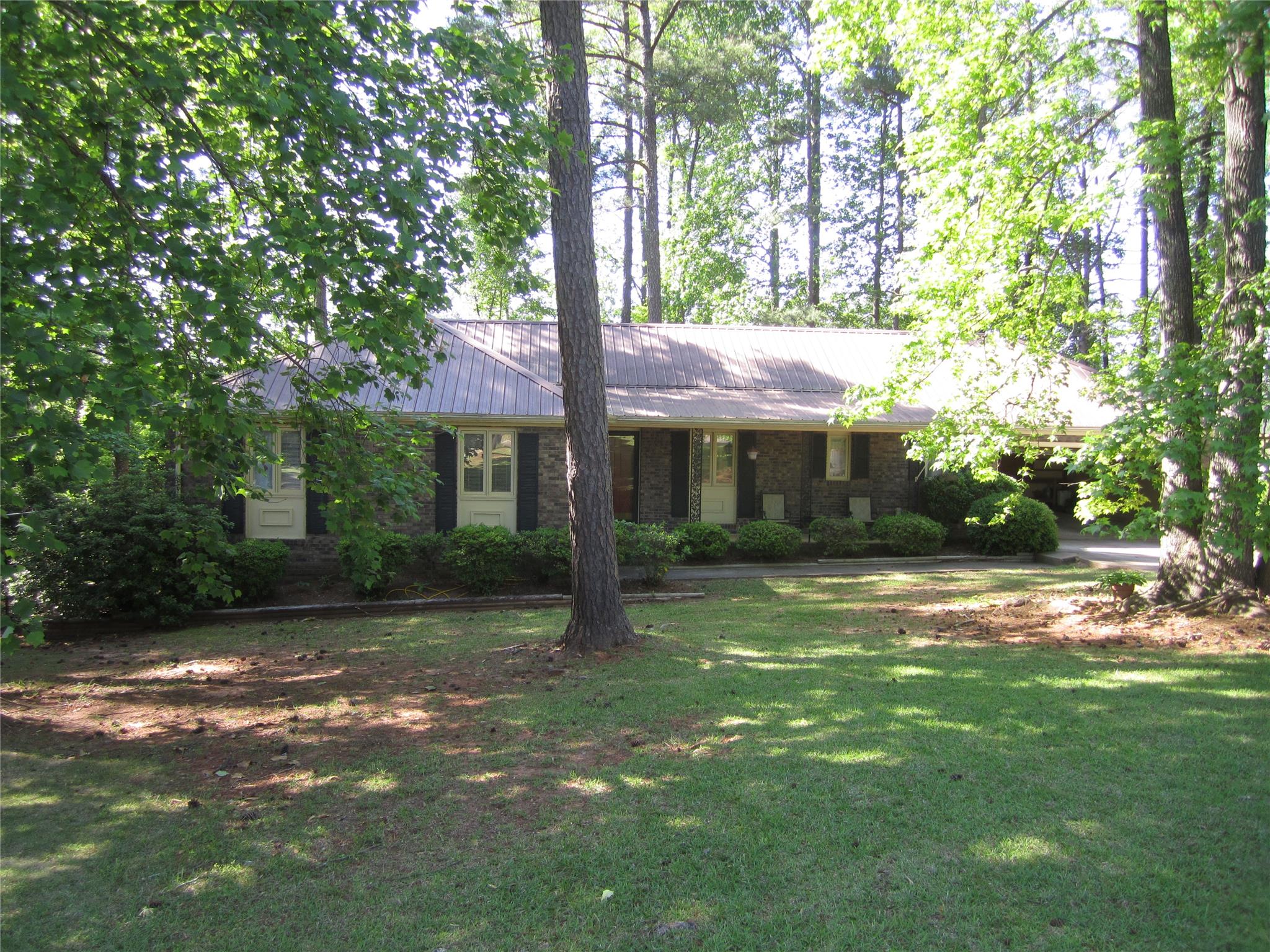404 Somerset Pl, Lagrange, GA 30241 photo 1
