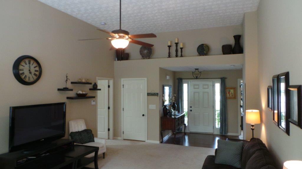 217 Perimeter Dr, Lagrange, GA 30241 photo 2