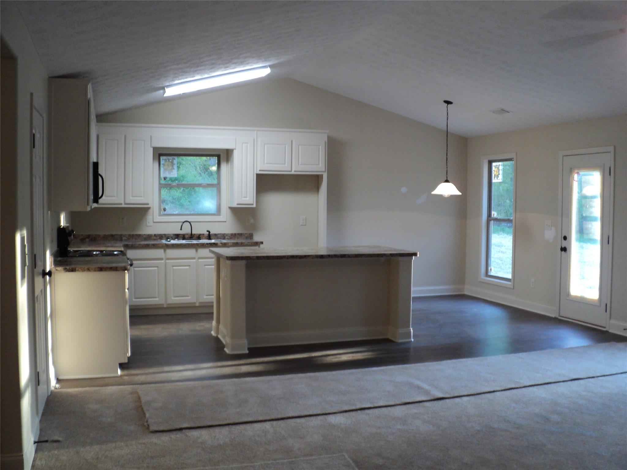 226 Falling Leaf Ln, Winder, GA 30680 photo 11