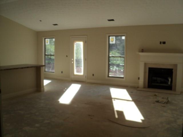 226 Falling Leaf Ln, Winder, GA 30680 photo 7