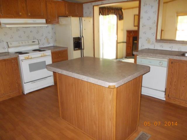 5518 Hemlock Ct, Lula, GA 30554 photo 3